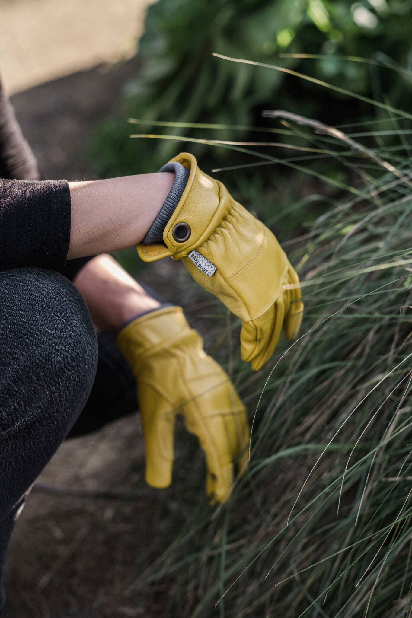 Utility Gloves in Mustard