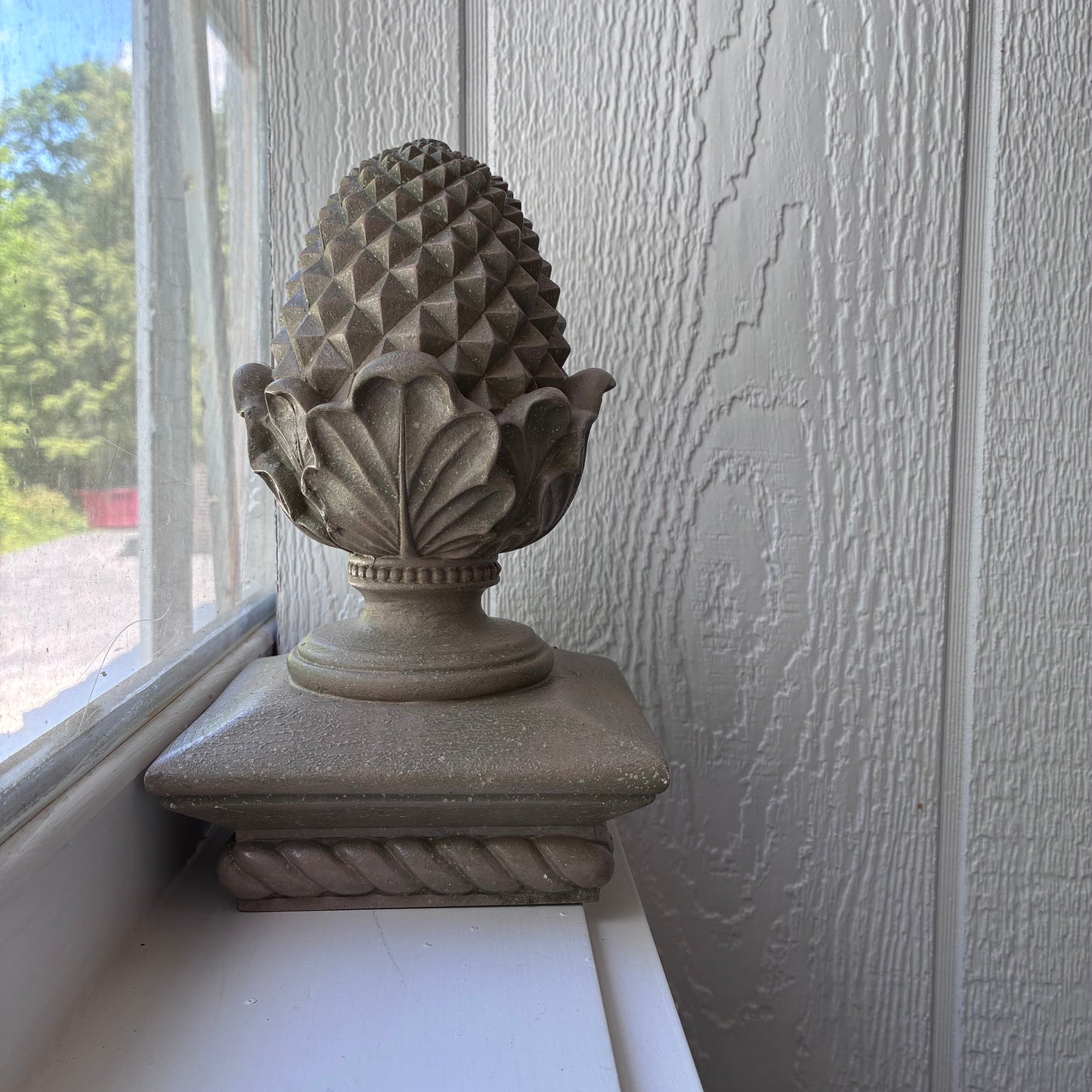 Finial Pineapple