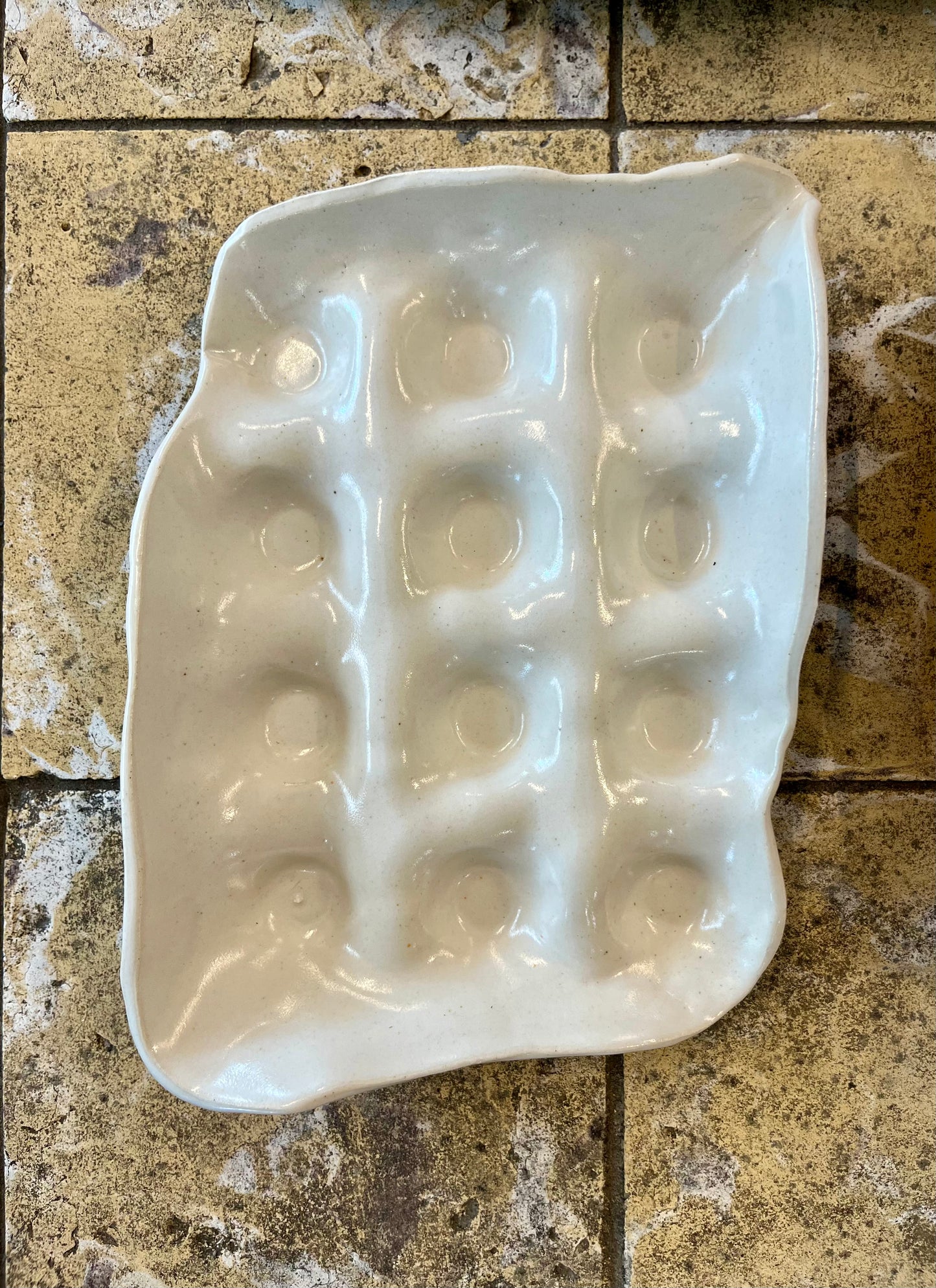 Handmade Egg Carton x 12 White