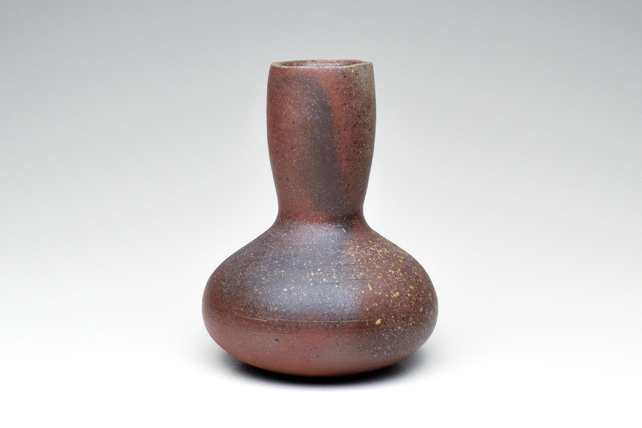 Squat vase I