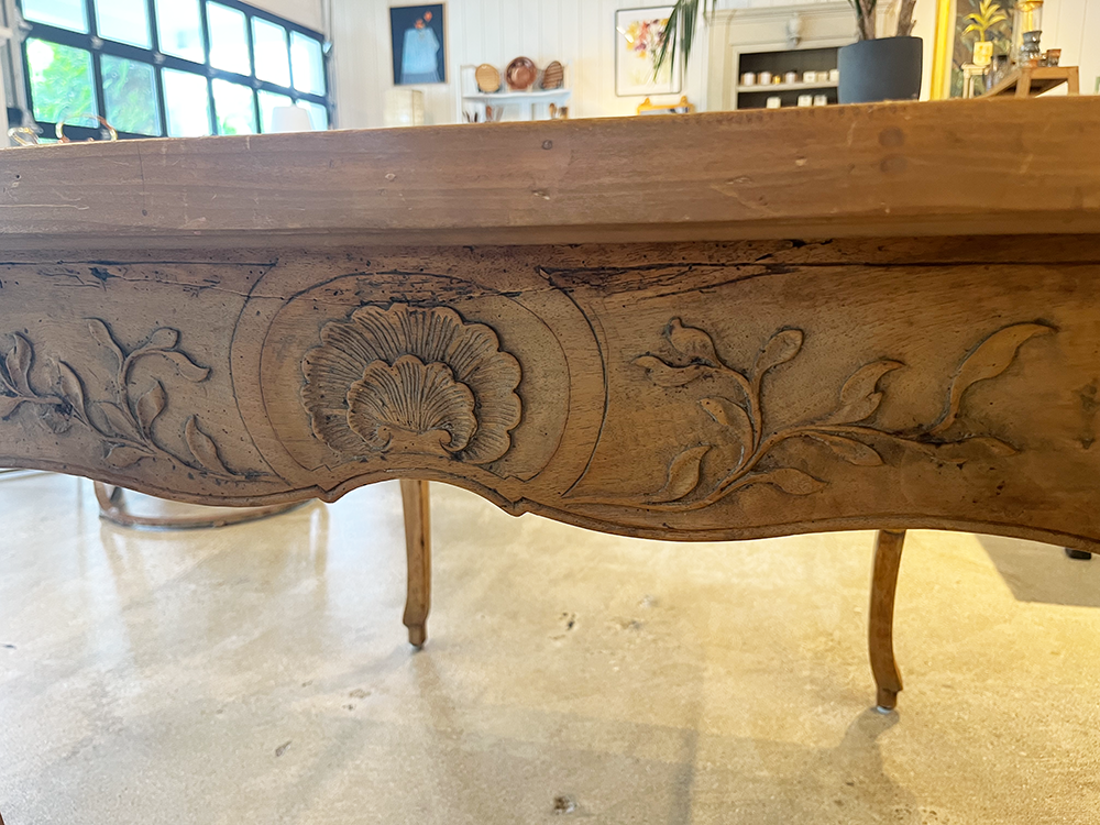 Treillage Raffia Topped Table
