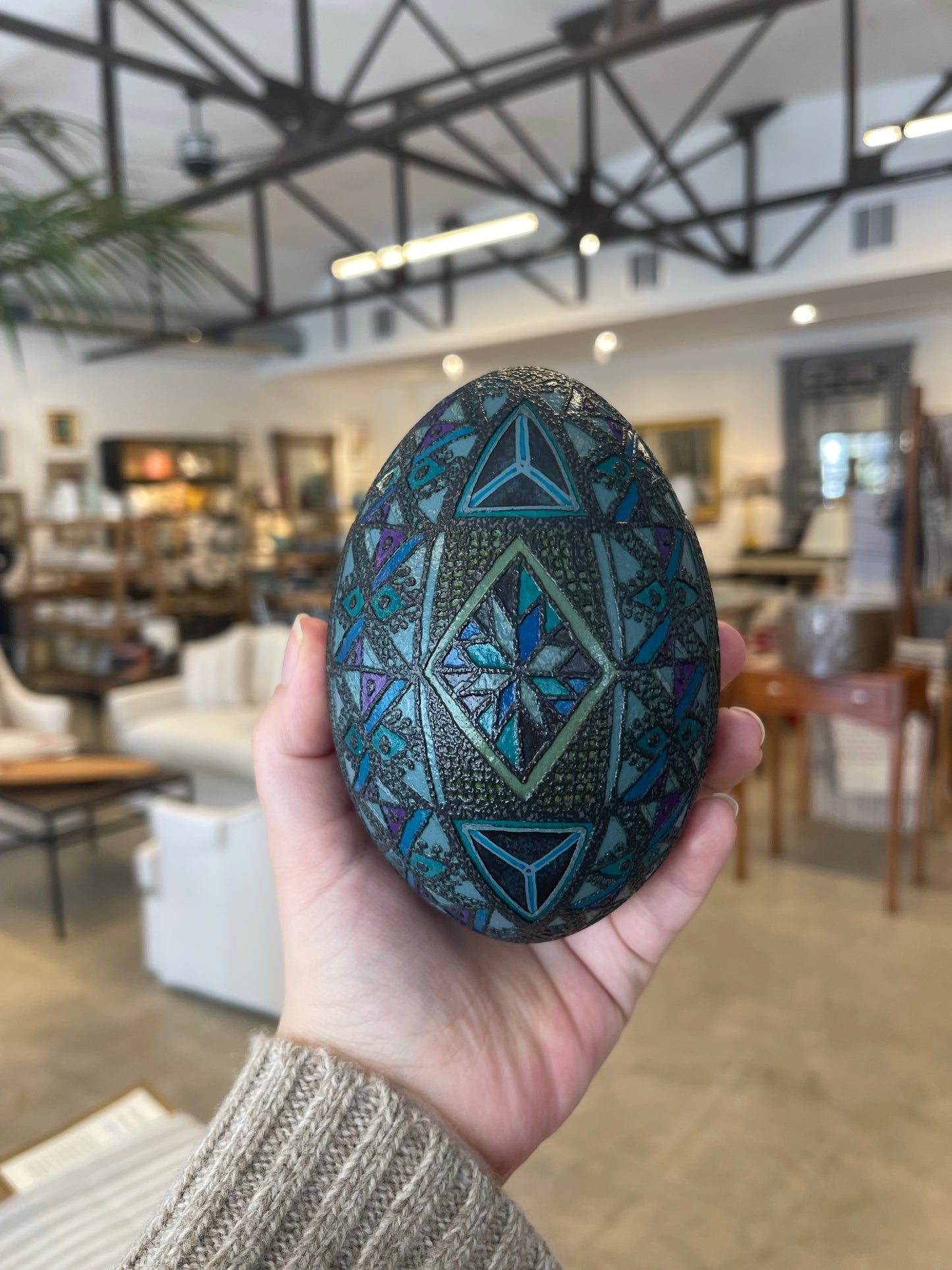 SAPPHIRE DREAMSCAPE BLOWN EMU EGGSHELL