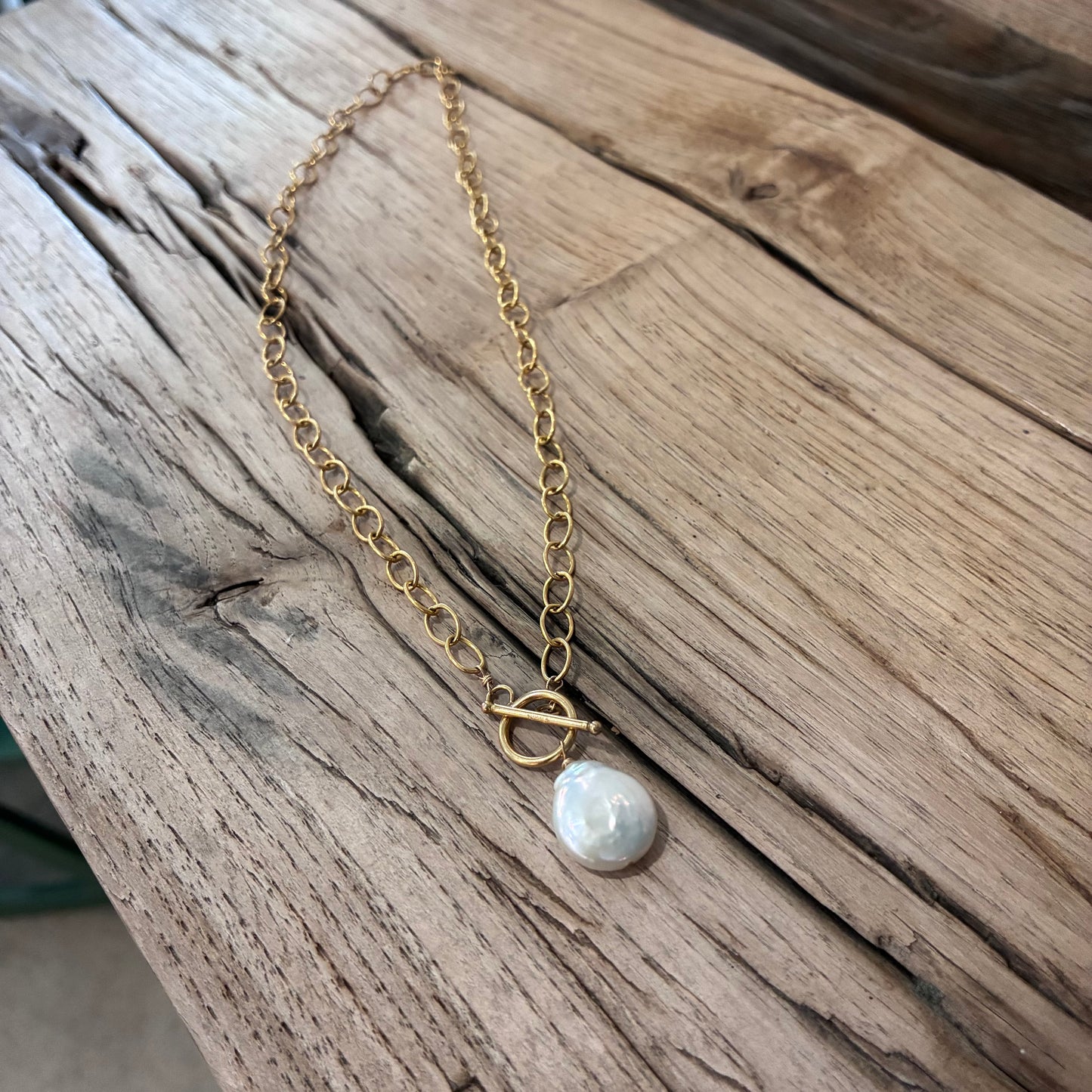 #148 Chain with Toggle and Pearl