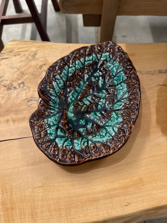 Tan Majolica Begonia Leaf Shaped Small Dish Pete Hathaway