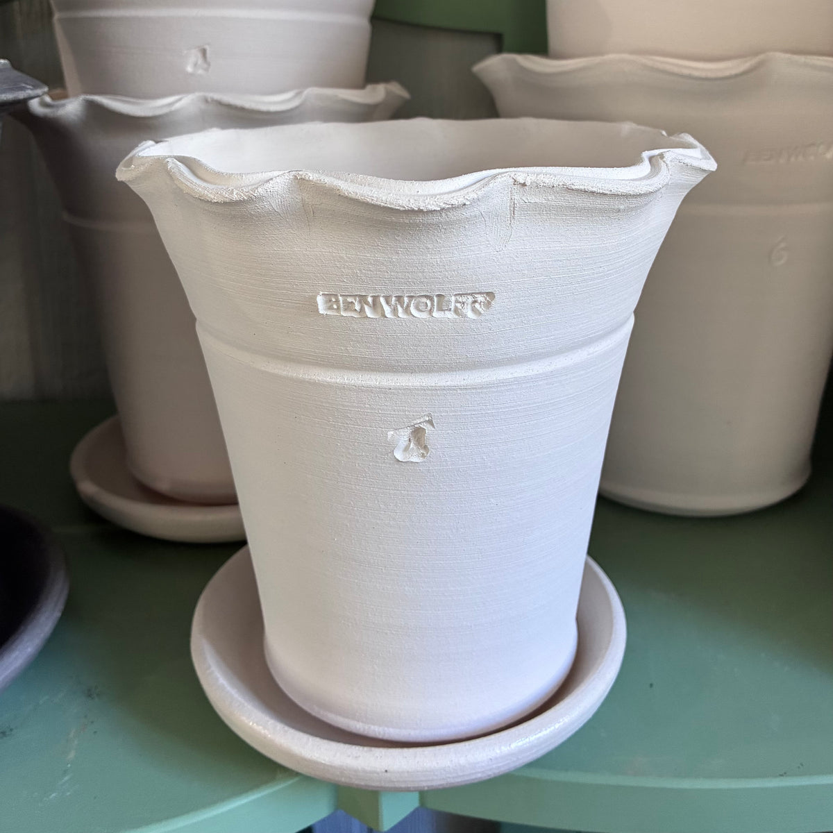 #4 Scalloped Garden Pot White