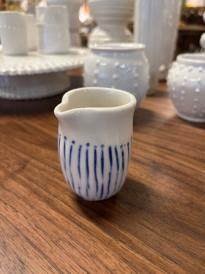 Creamers / Pitchers