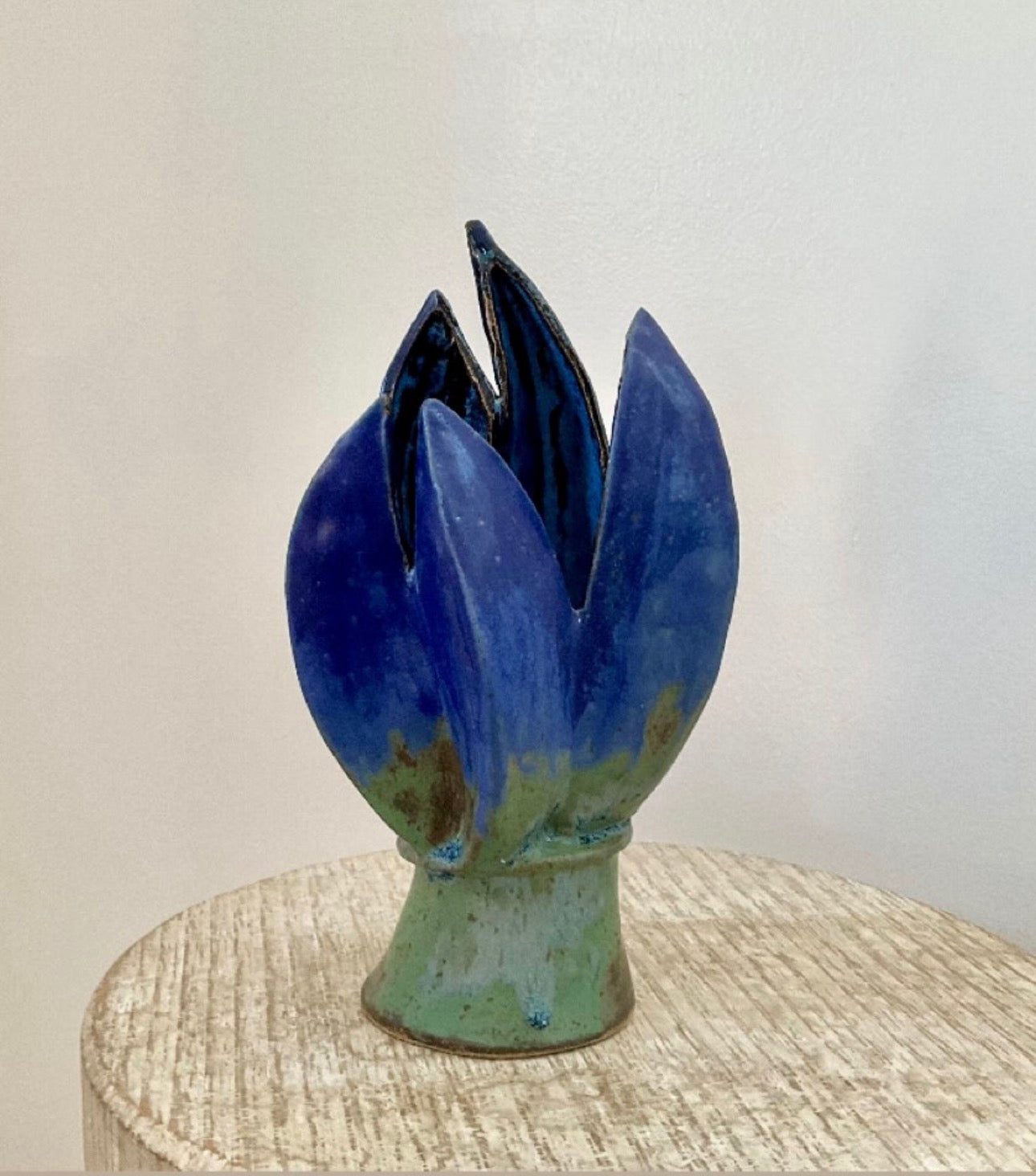 HB Blue Pod vase 9"