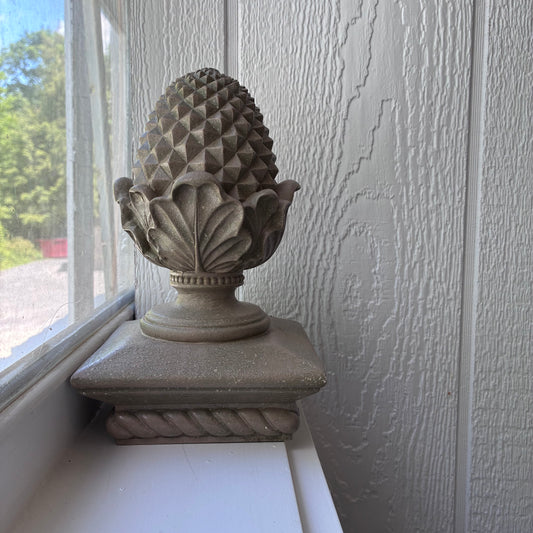 Finial Pineapple