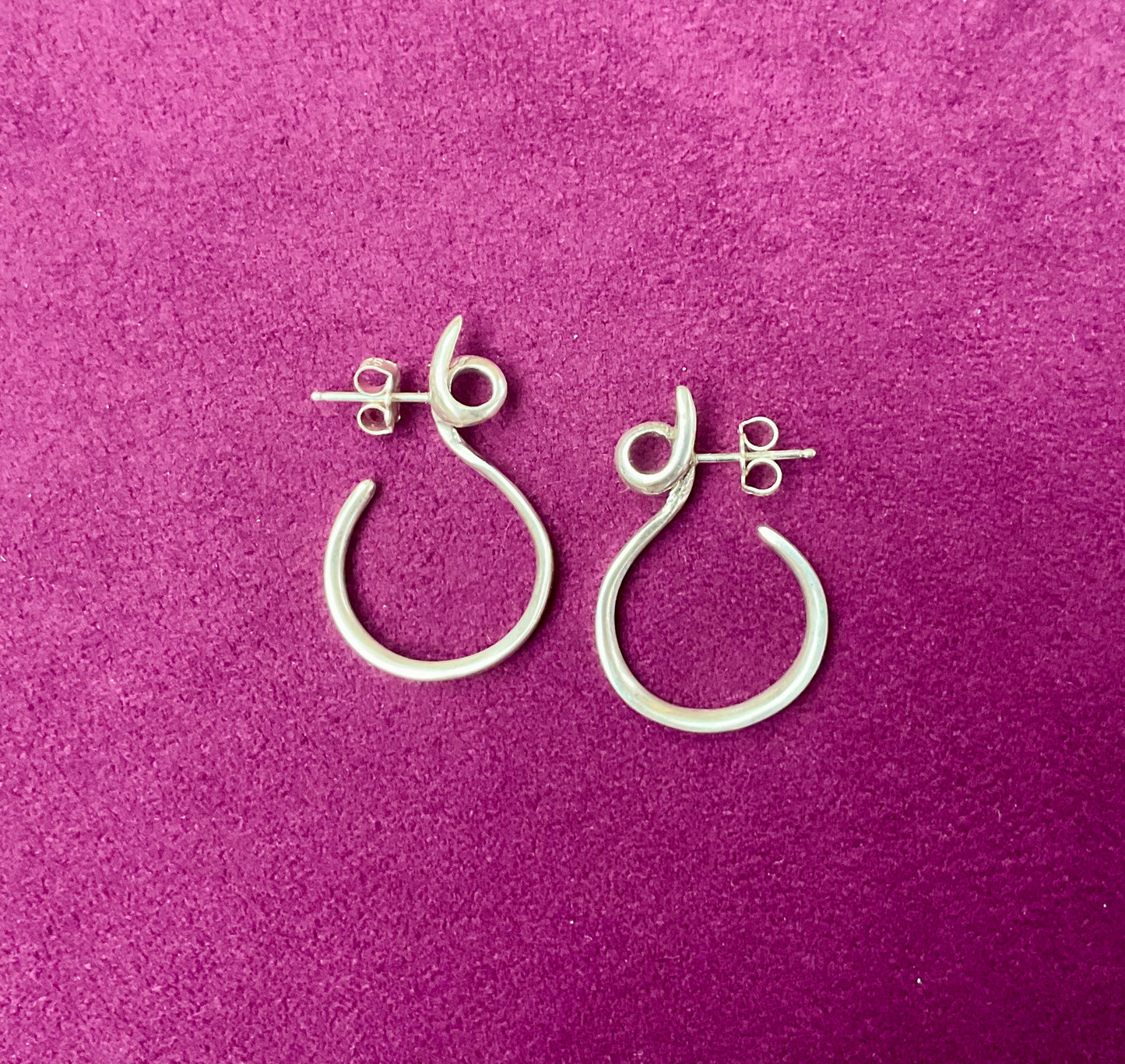 Small Curl Earrings