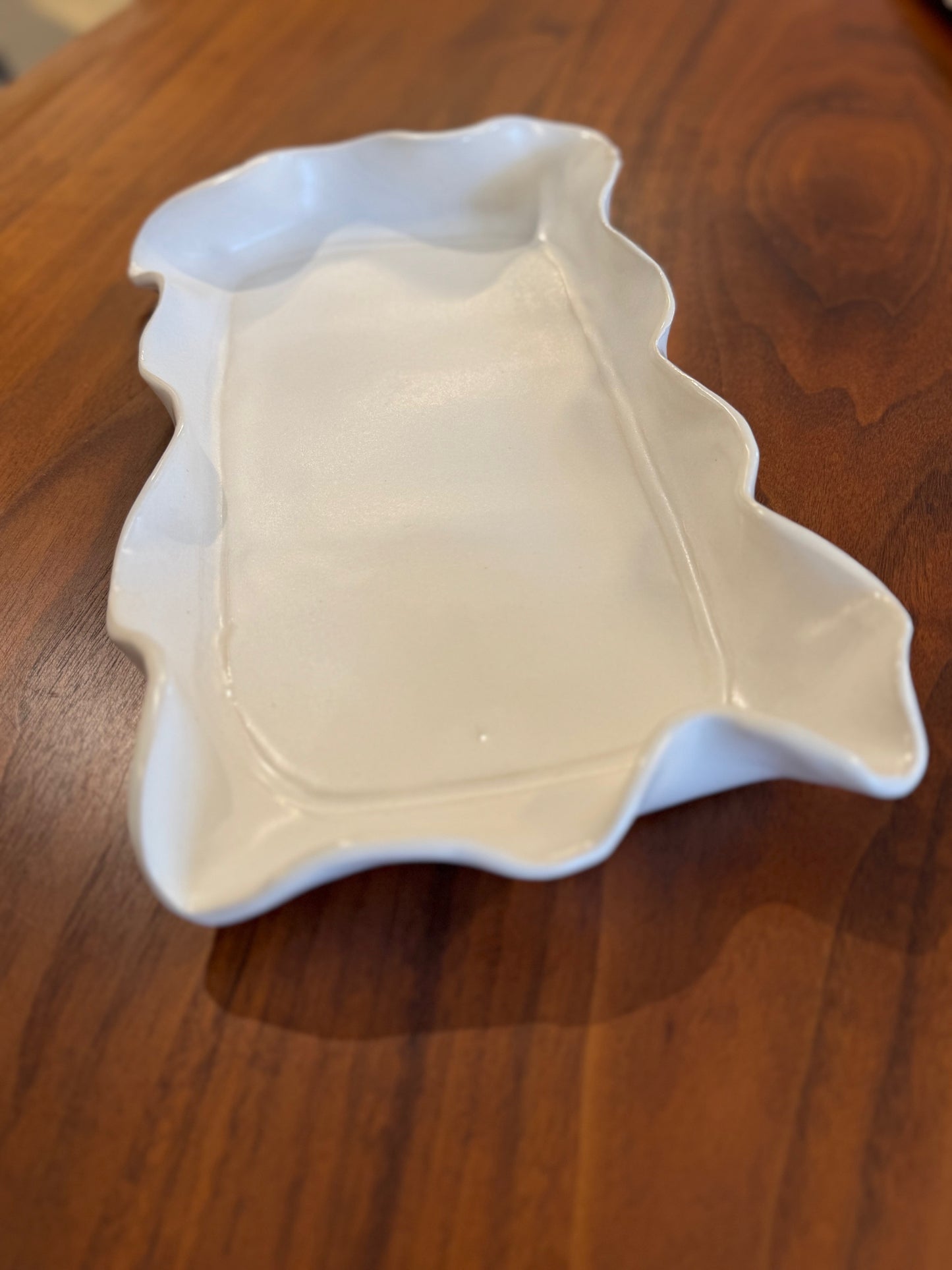 The Scalloped Hand-built Ceramic Tray