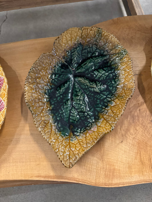 Dim Gray Majolica Begonia Leaf Shaped Dish Pete Hathaway