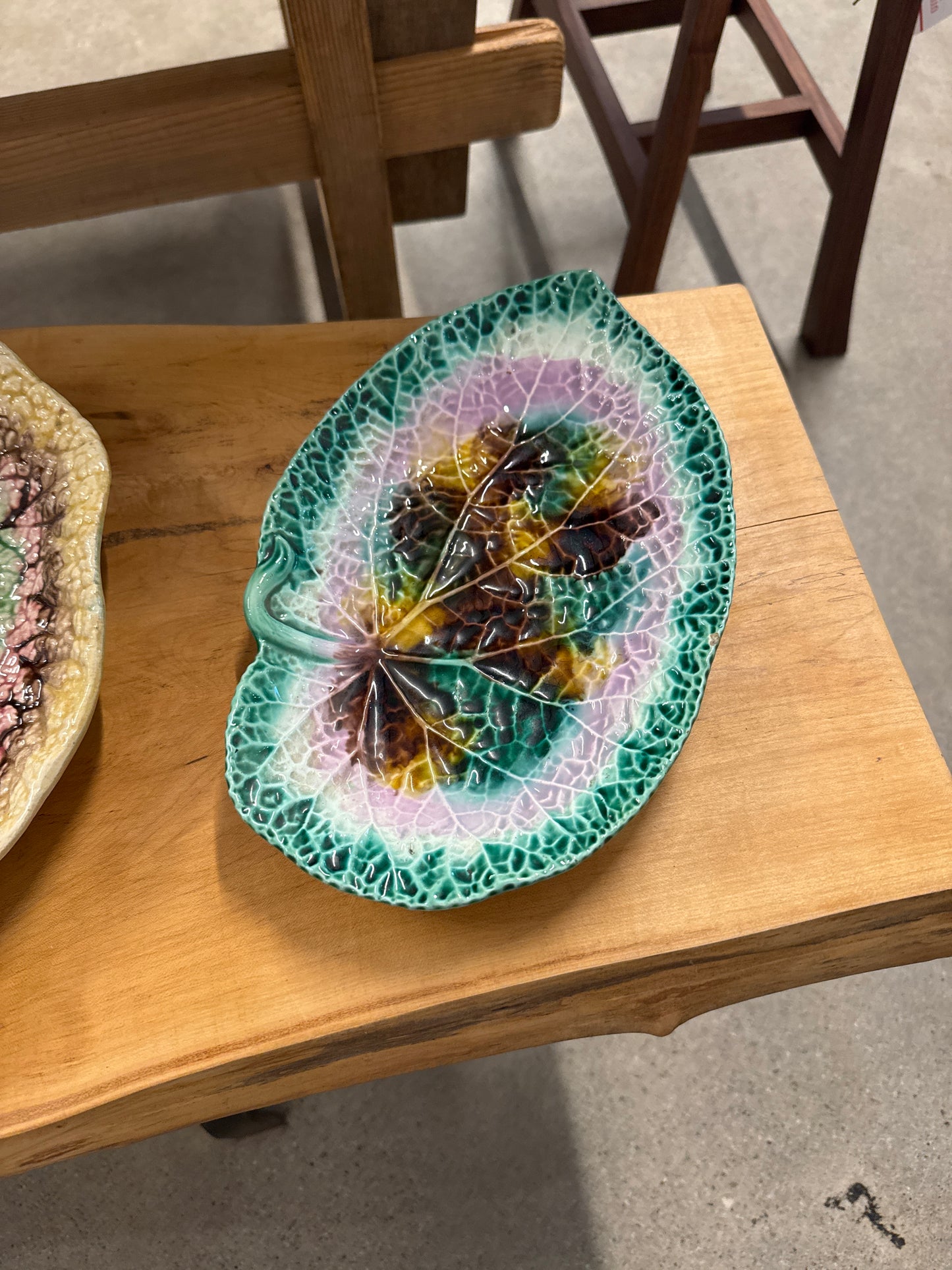 Majolica Begonia Leaf Shaped Dish
